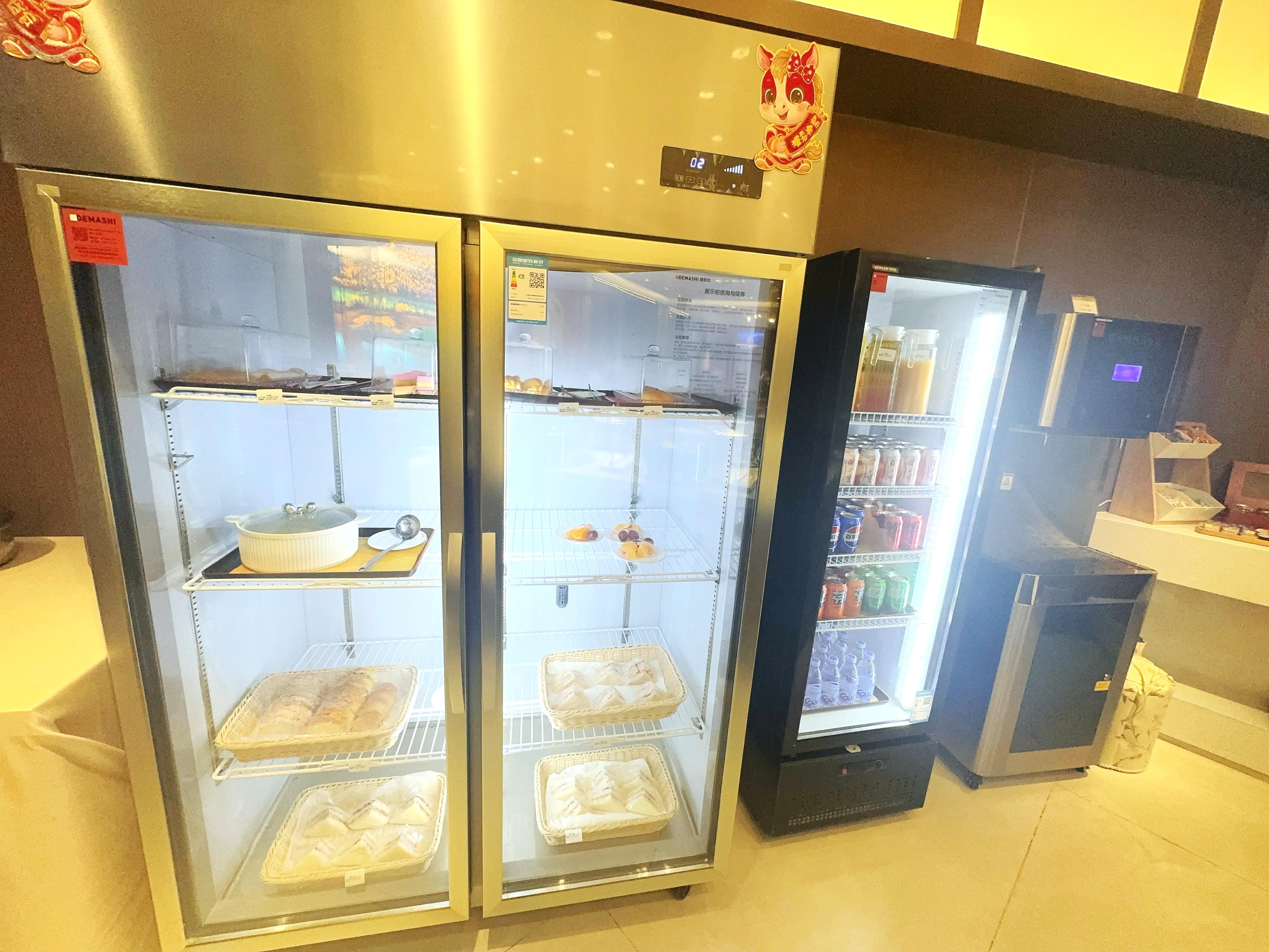HNA Haiyixuan VIP Lounge (Domestic) business lounge at Urumqi Diwopu International Airport (URC)