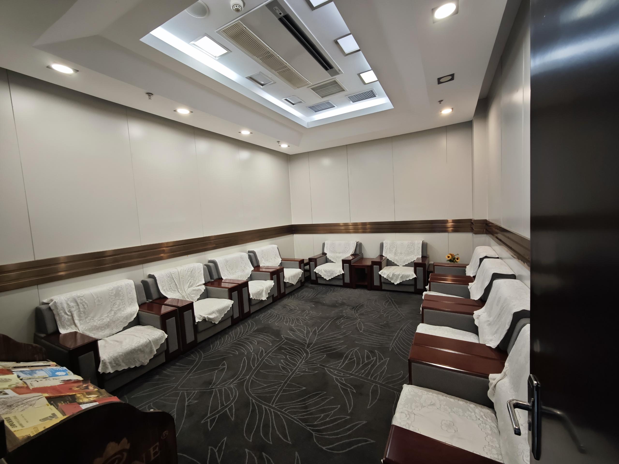 First Class Waiting Lounge (Domestic) business lounge at Tonghua Sanyuanpu Airport (TNH)
