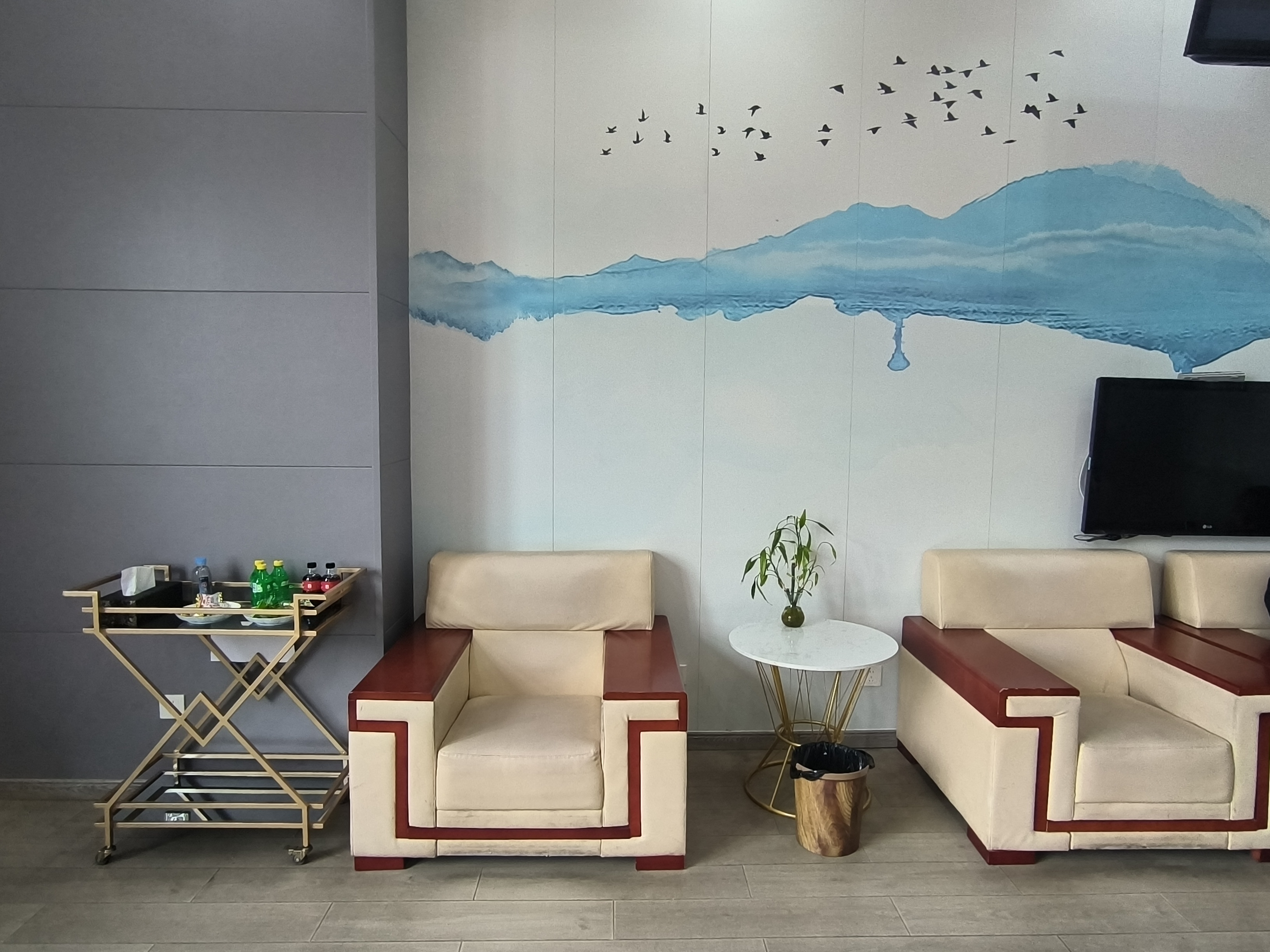 First Class Waiting Lounge business lounge at Xichang Airport (XIC)
