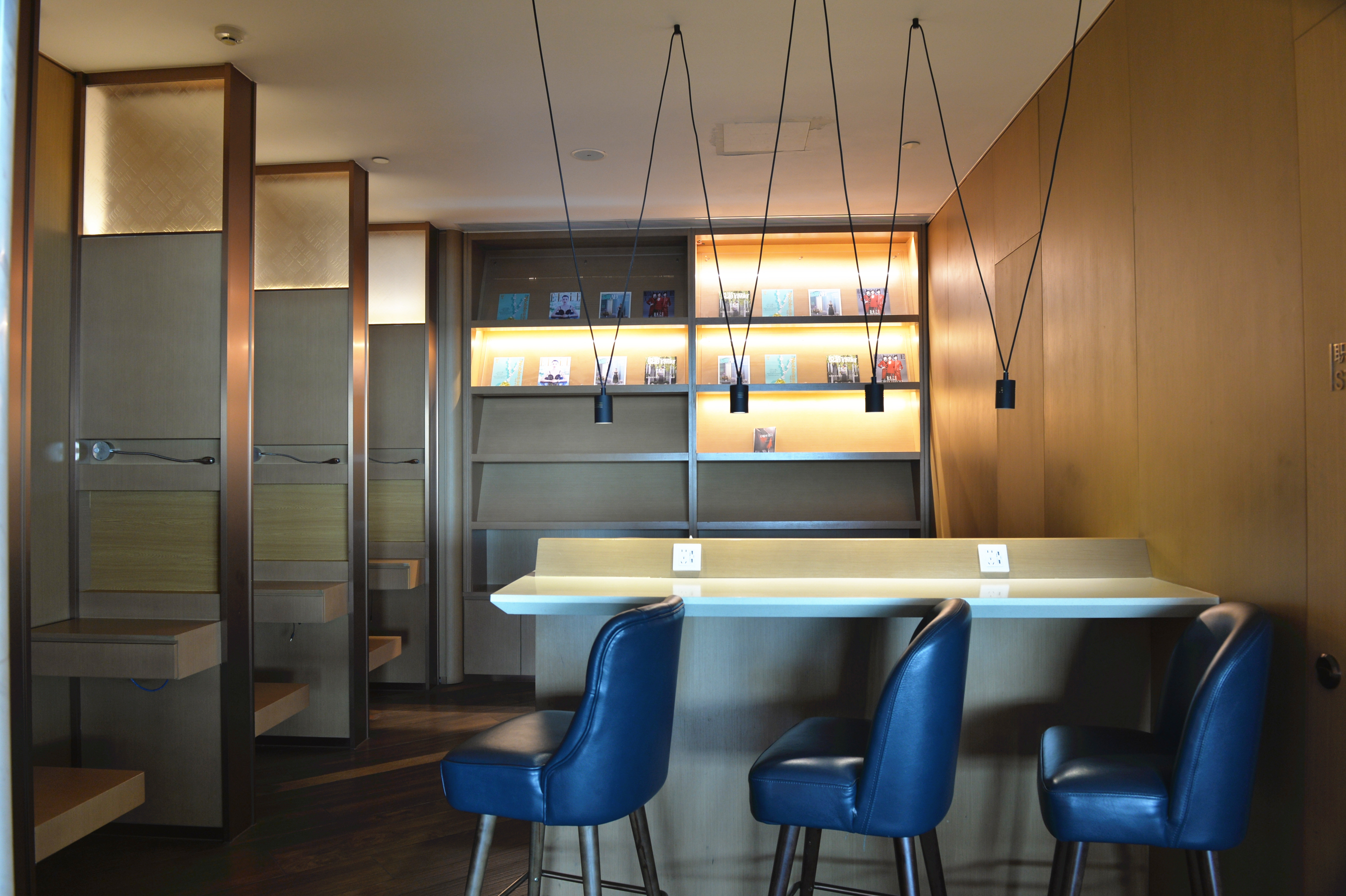 China Eastern Lounge No. 137 (International Satellite Hall) business lounge at Shanghai Pudong International Airport (PVG)