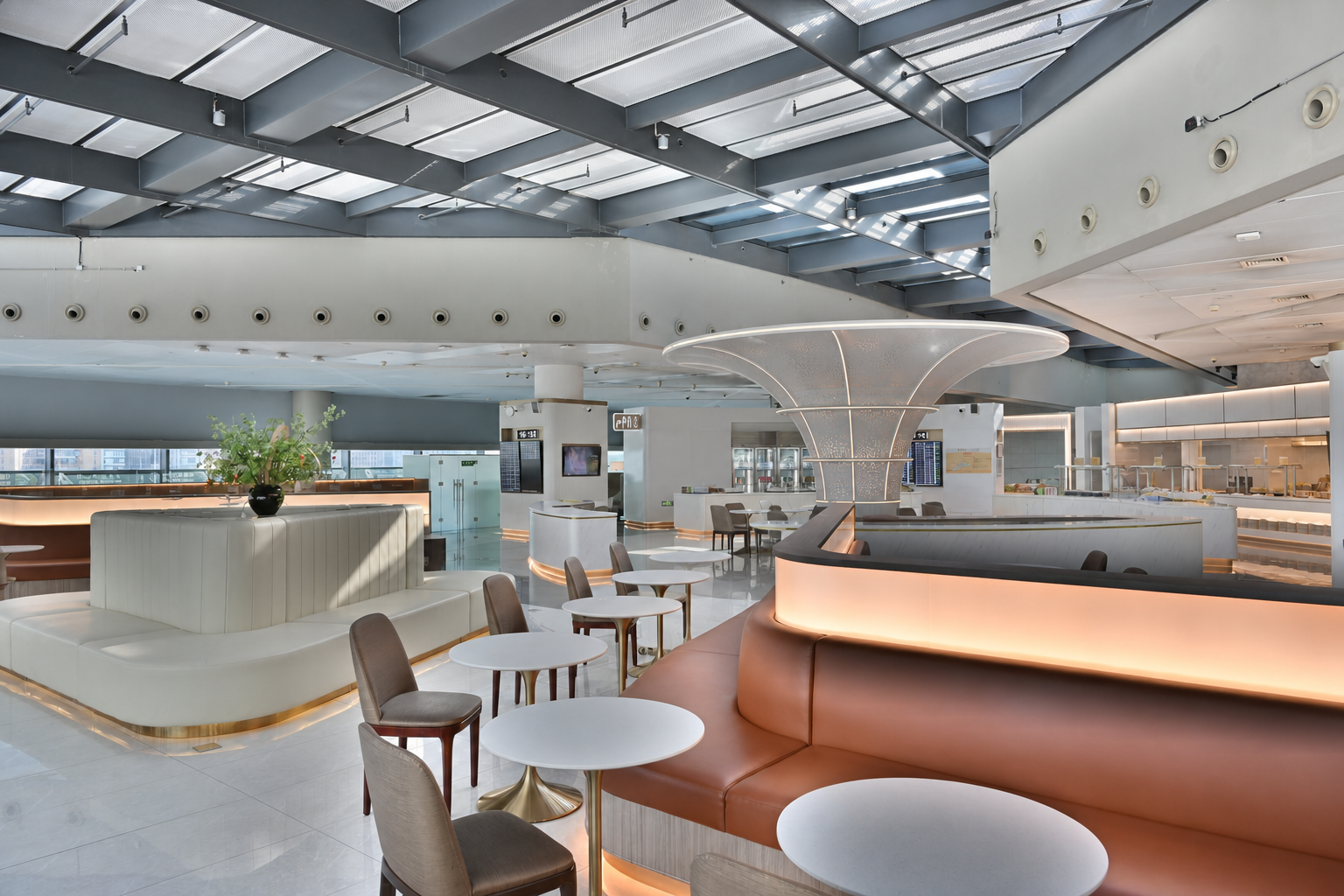 东航V28贵宾室(T2国内) business lounge at Shanghai Hongqiao International Airport (SHA)