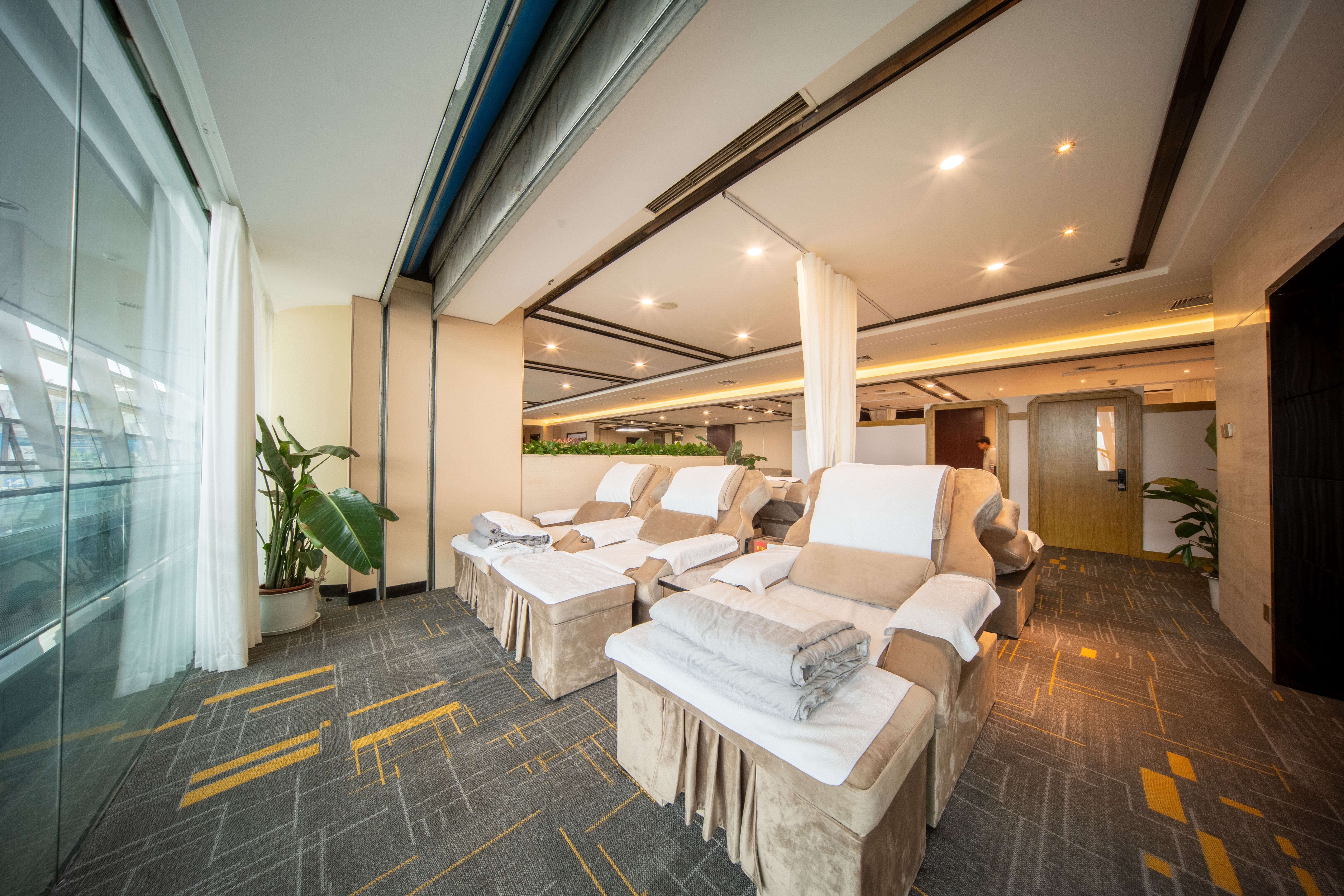 机场旅客服务驿站-月泊厅 business lounge at Kunming Changshui International Airport (KMG)