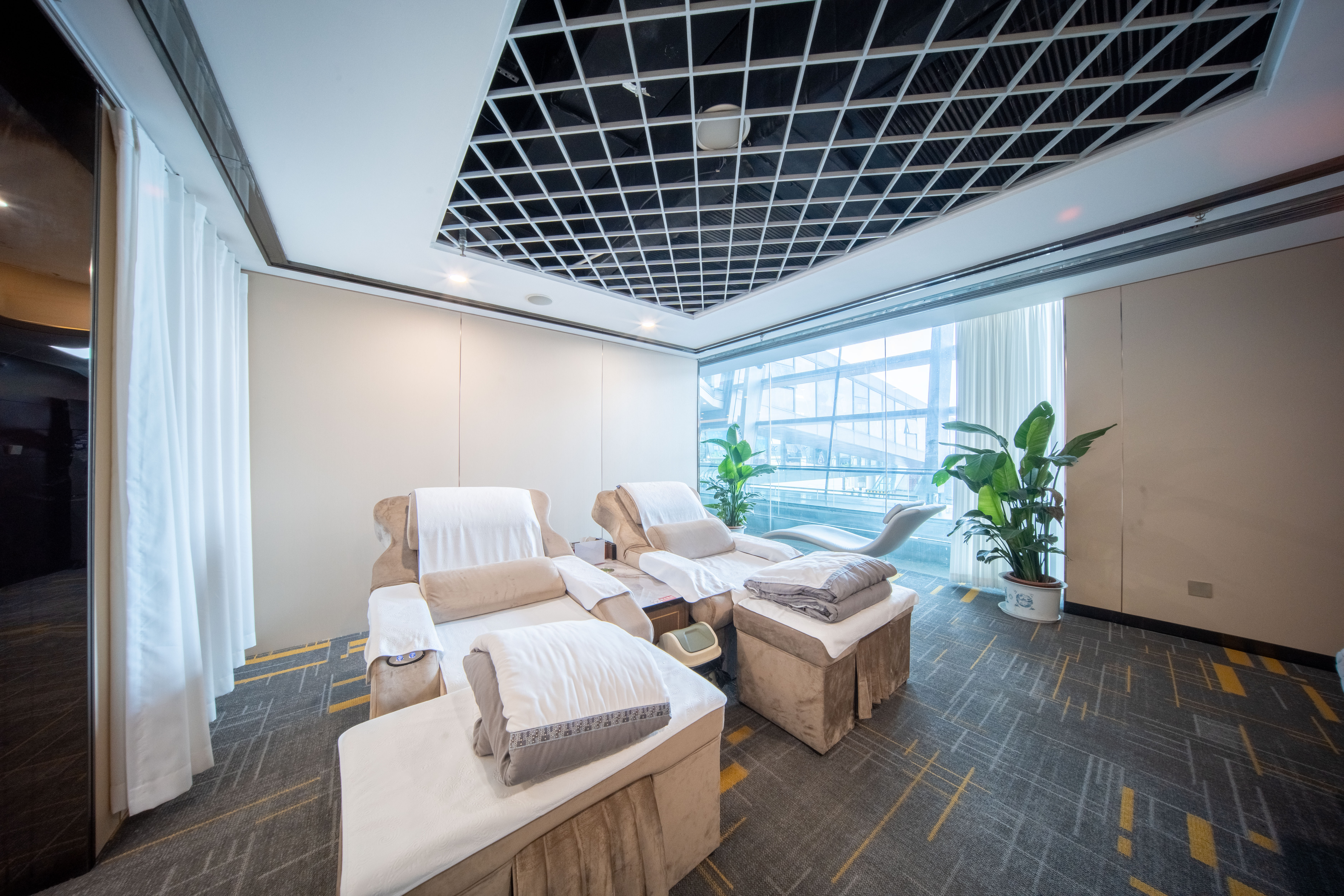 机场旅客服务驿站-雪麓厅 business lounge at Kunming Changshui International Airport (KMG)