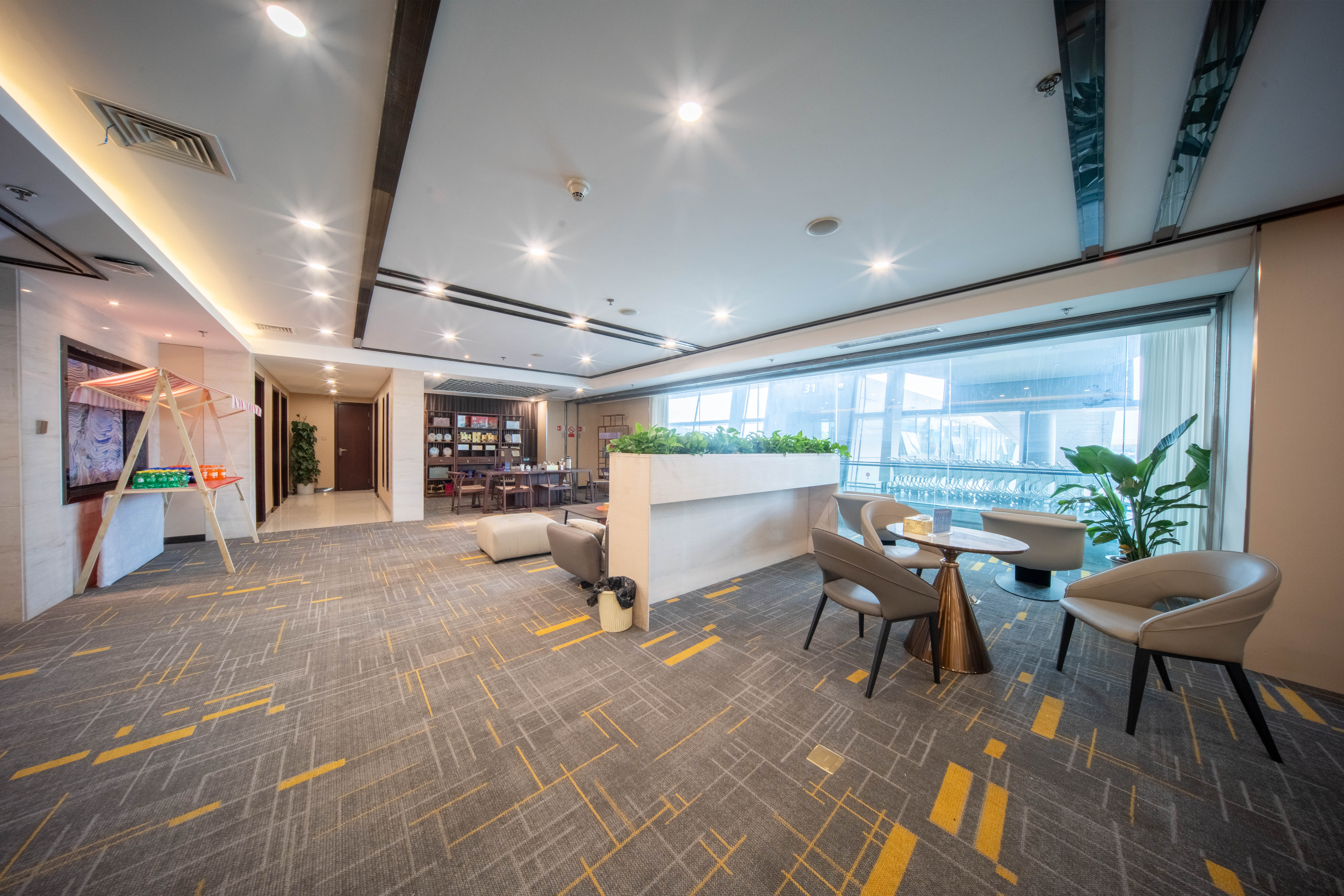 机场旅客服务驿站-雪麓厅 business lounge at Kunming Changshui International Airport (KMG)