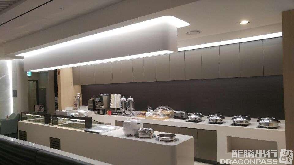 Sky Hub Lounge (Intl - Concourse A) business lounge at Incheon International Airport (ICN)