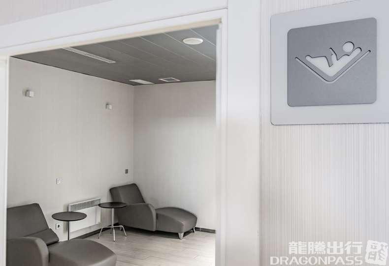 Sala VIP Cibeles business lounge at Adolfo Suarez Madrid-Barajas Airport (MAD)