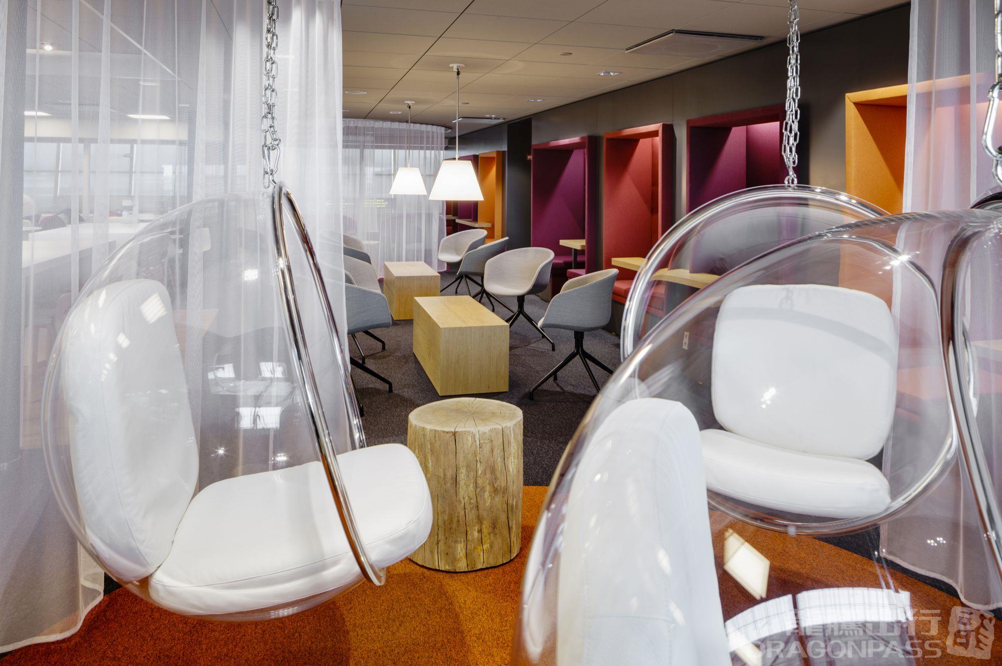 Aspire Lounge business lounge at Helsinki-Vantaa Airport (HEL)