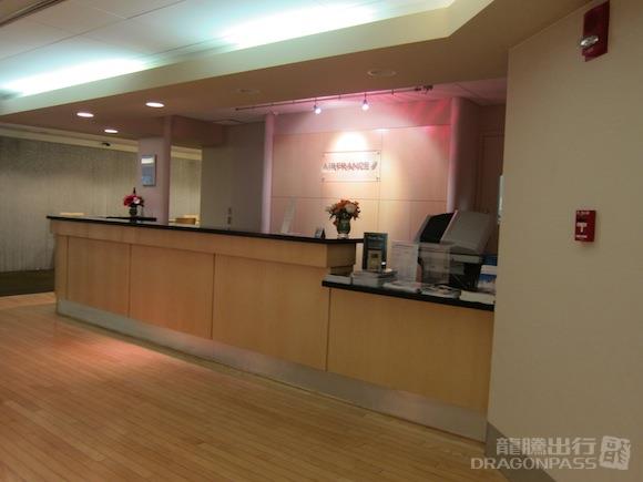 Air France Lounge business lounge at Logan International Airport (BOS)