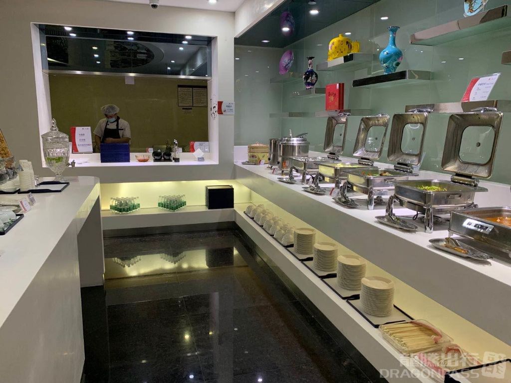 China Southern Sky Pearl Club V2 business lounge at Shenzhen Bao'an International Airport (SZX)