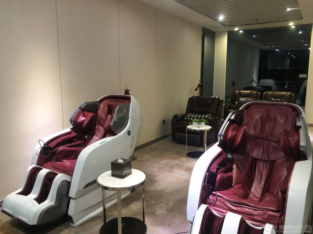 China Southern Sky Pearl Club V2 business lounge at Shenzhen Bao'an International Airport (SZX)