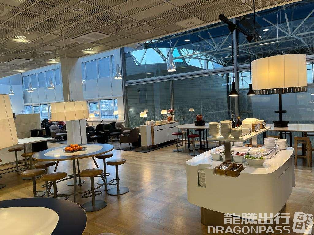 Aspire Lounge (Gate 13) business lounge at Helsinki-Vantaa Airport (HEL)