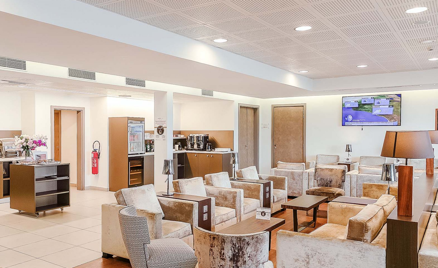 Full VIP vip lounge at Libreville Airport (LBV)