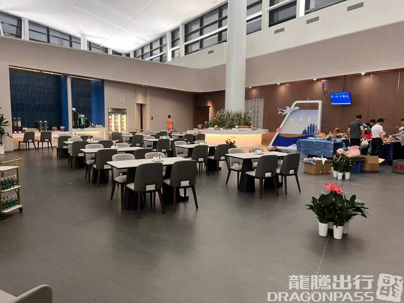 China Southern Airlines Members Lounge business lounge at Urumqi Diwopu International Airport (URC)
