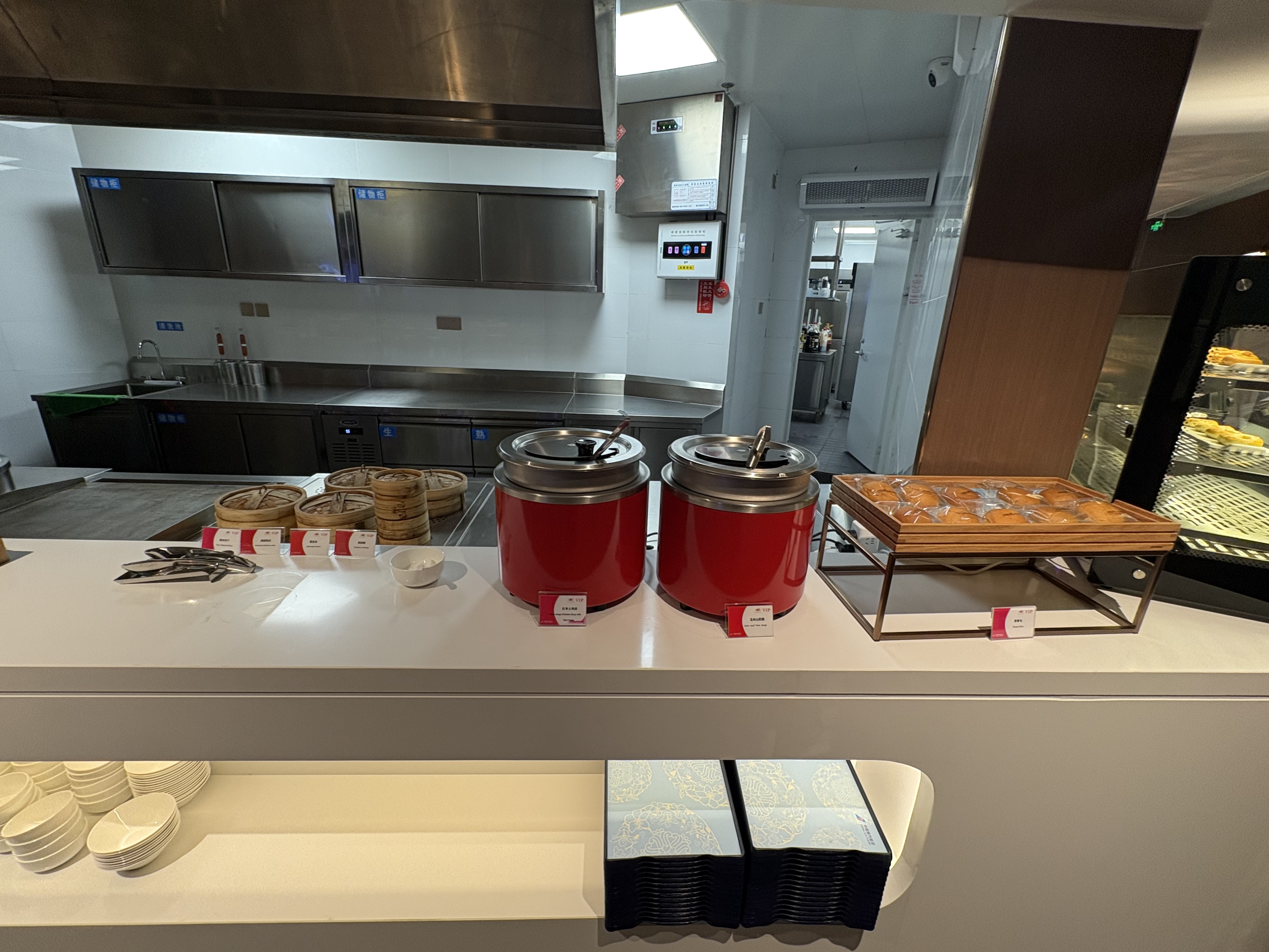 China Southern Airlines Kapok Lounge (International) business lounge at Urumqi Diwopu International Airport (URC)