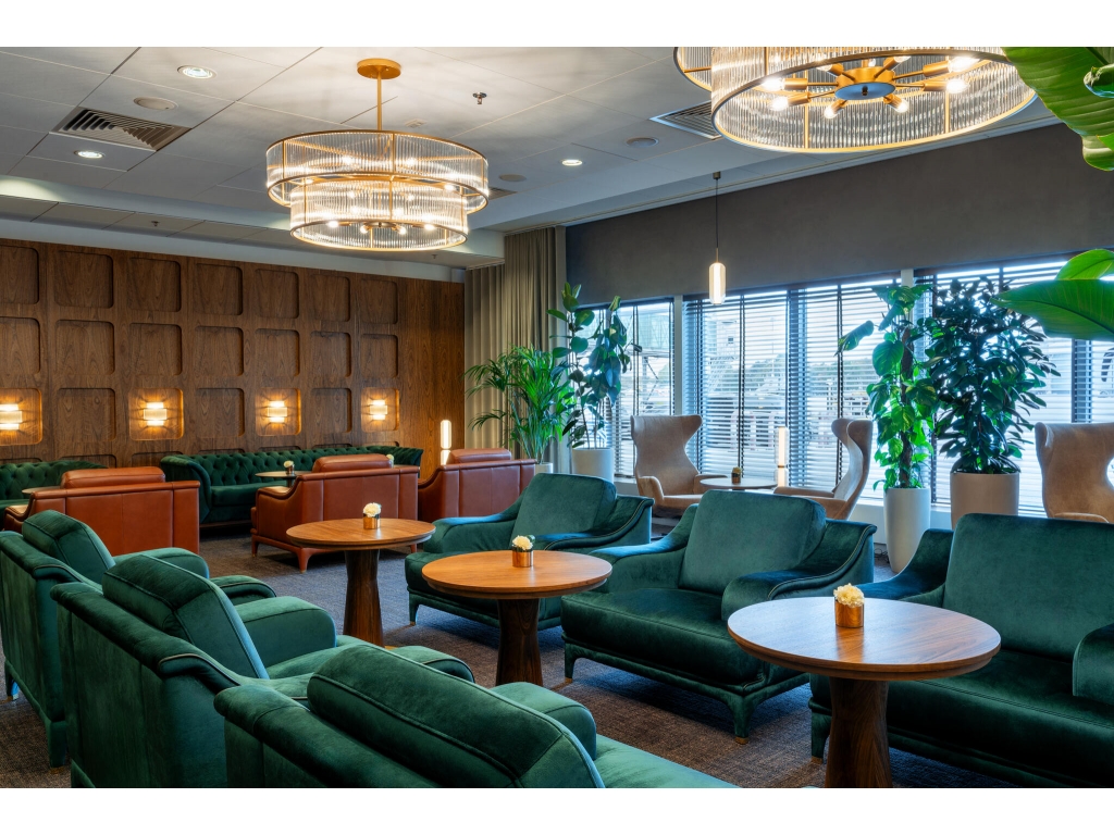 Full VIP vip lounge at Frederic Chopin Airport (WAW)