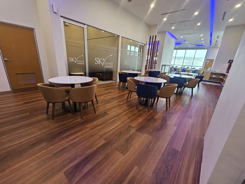 SKY LOUNGE XPRESS business lounge at Sultan Abdul Aziz Shah Airport (SZB)