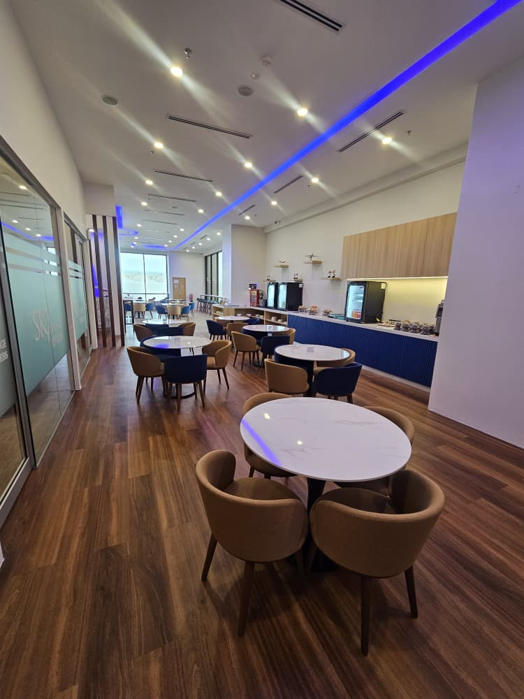 SKY LOUNGE XPRESS business lounge at Sultan Abdul Aziz Shah Airport (SZB)