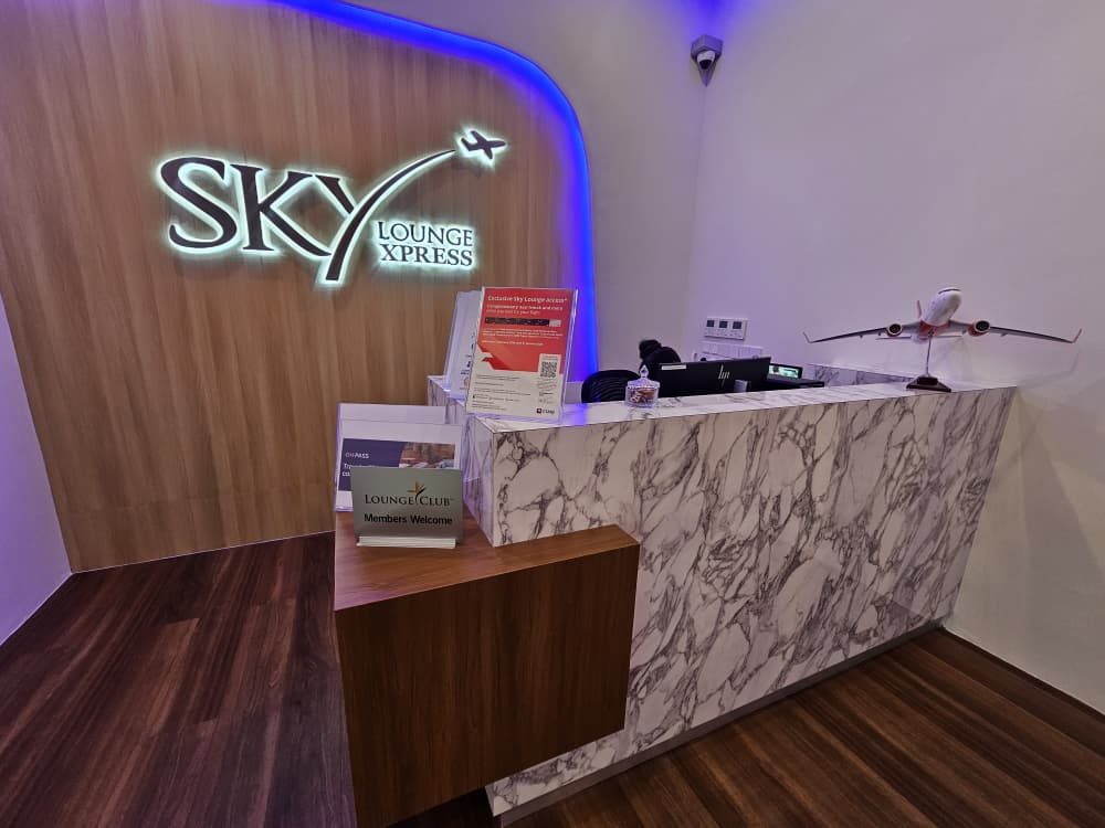 SKY LOUNGE XPRESS business lounge at Sultan Abdul Aziz Shah Airport (SZB)