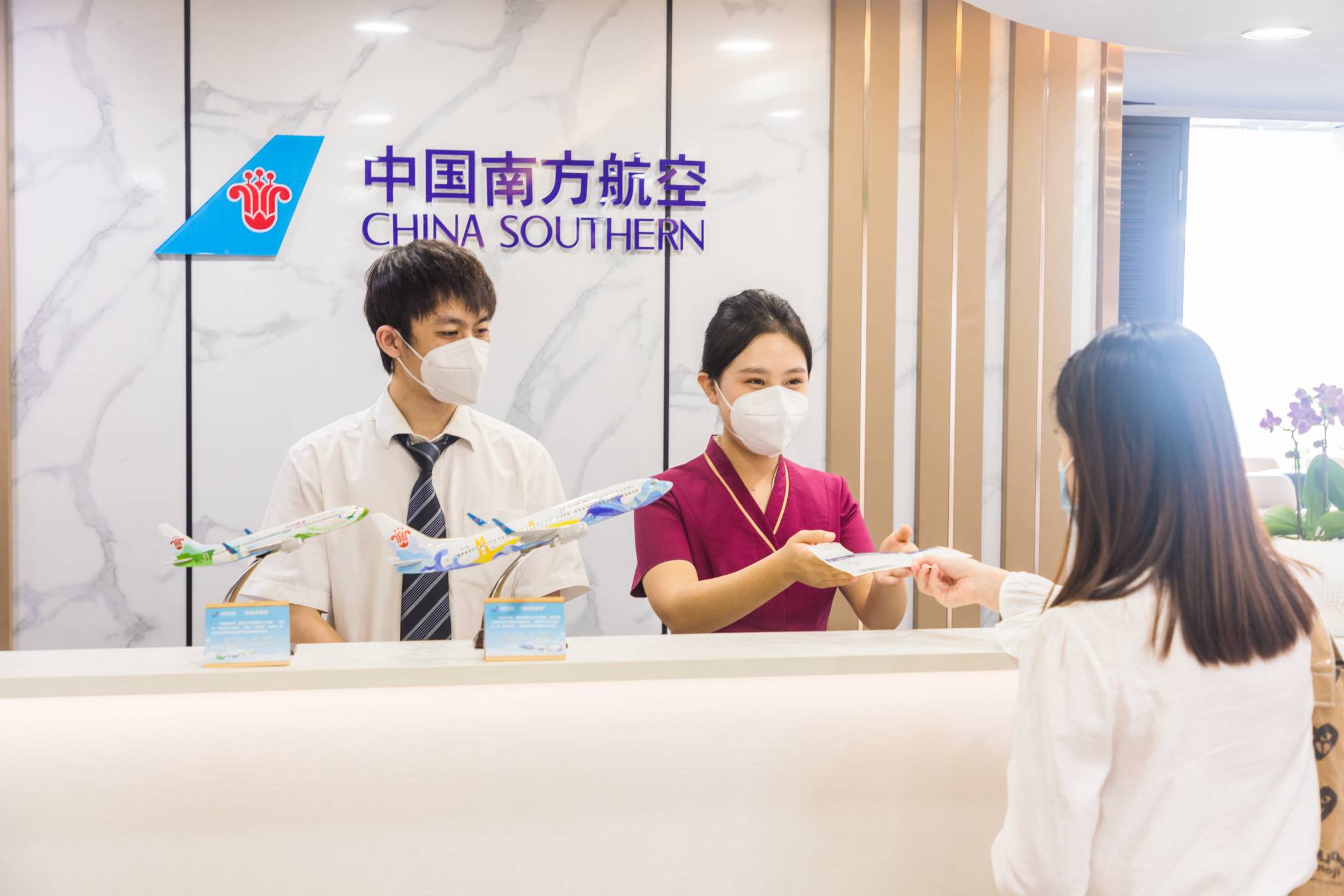 South Airlines First Class and Business Class Pearl Member Lounge business lounge at Zhuhai Jinwan Airport (ZUH)