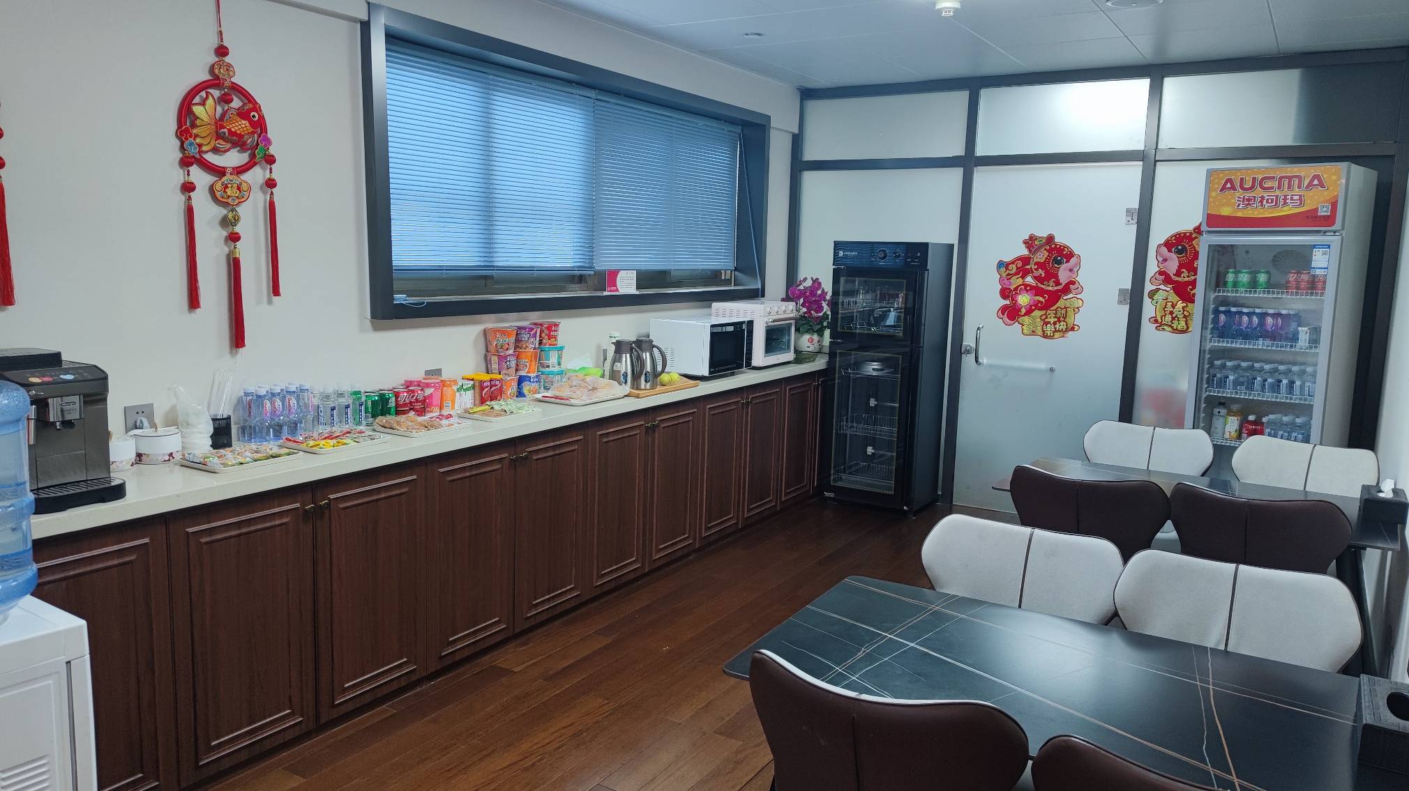 South Airlines First Class and Business Class Pearl Member Lounge business lounge at Nanyang Airport (NNY)