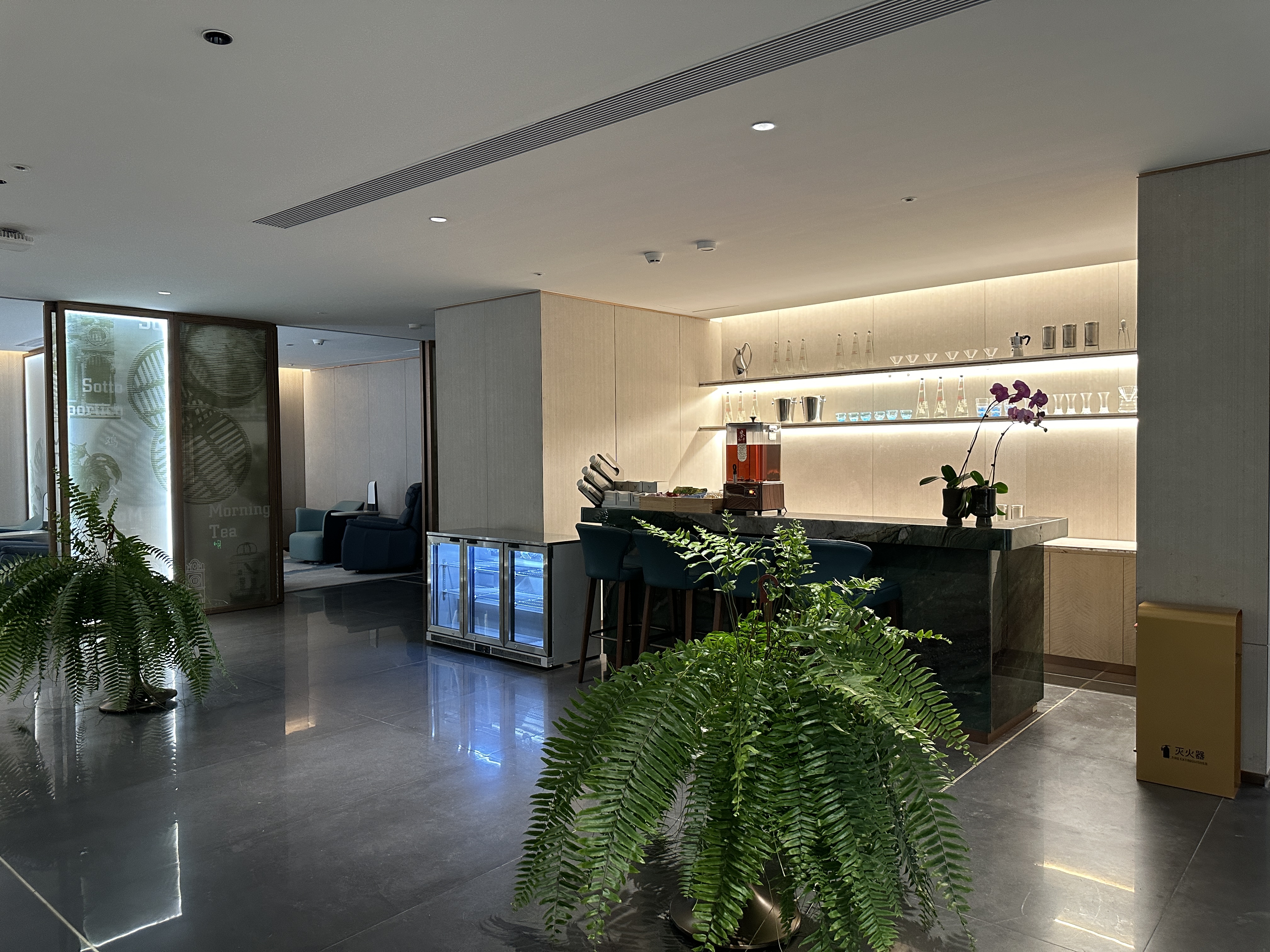 L34 Lounge (T3 Domestic) business lounge at Guangzhou Baiyun International Airport (CAN)