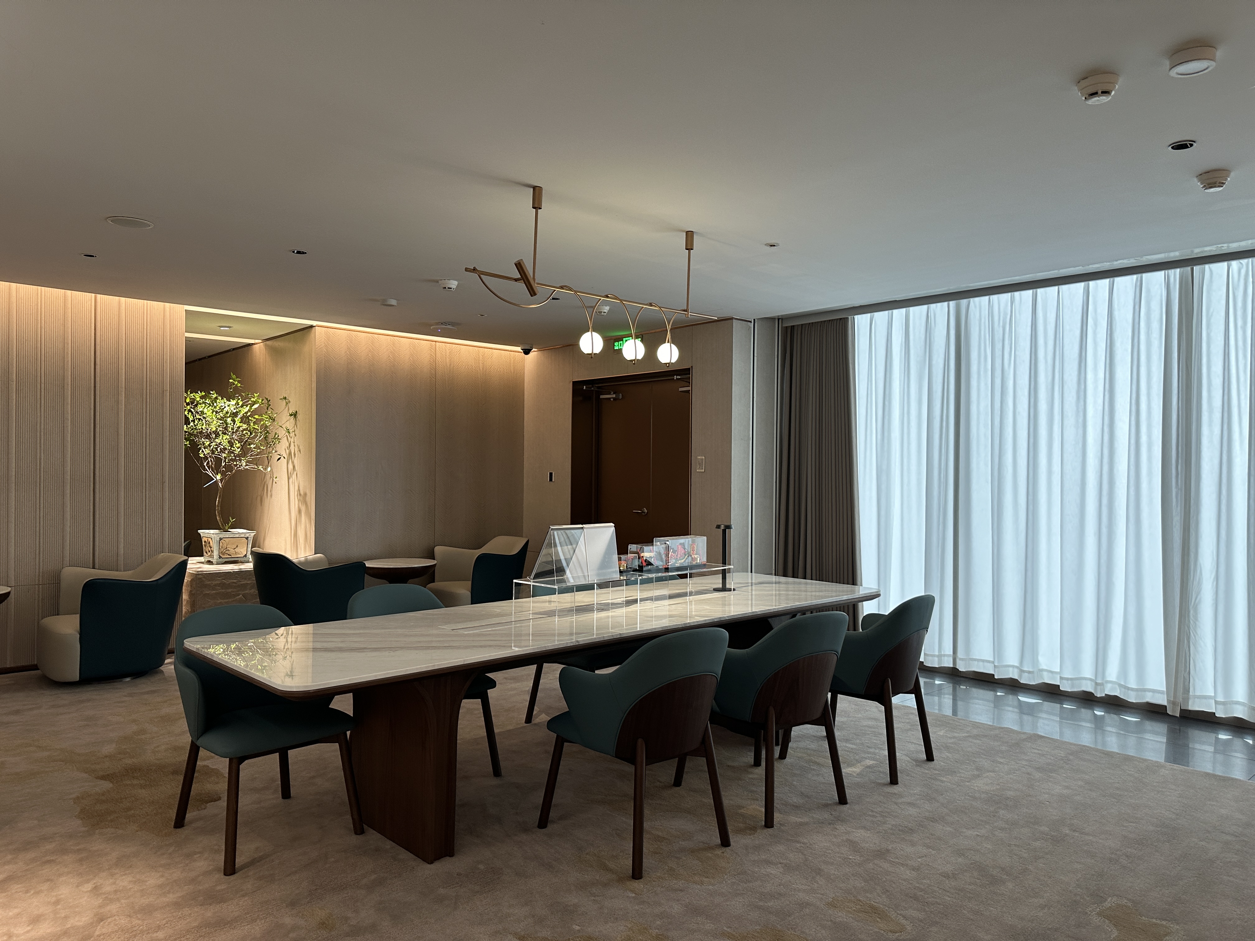 L34 Lounge (T3 Domestic) business lounge at Guangzhou Baiyun International Airport (CAN)