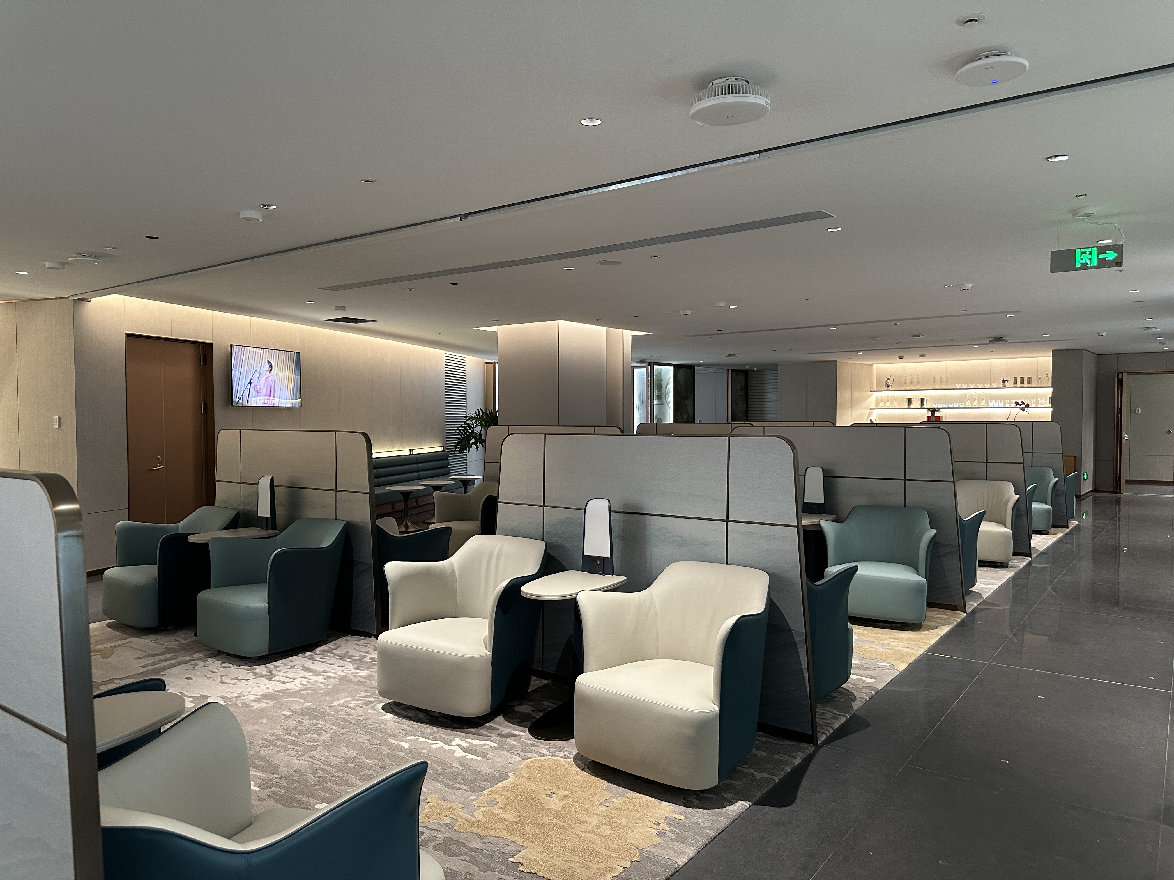 L34 Lounge (T3 Domestic) business lounge at Guangzhou Baiyun International Airport (CAN)