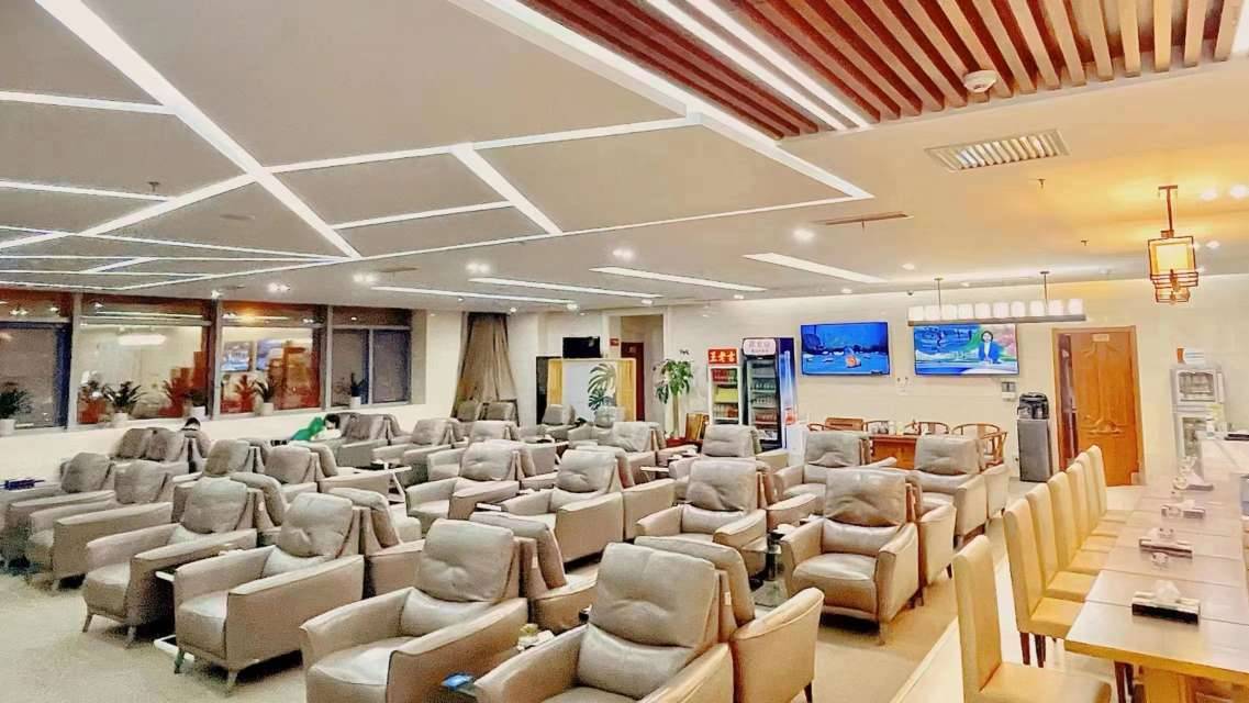 South Airlines First Class Lounge (T2 Domestic) business lounge at Harbin Taiping International Airport (HRB)