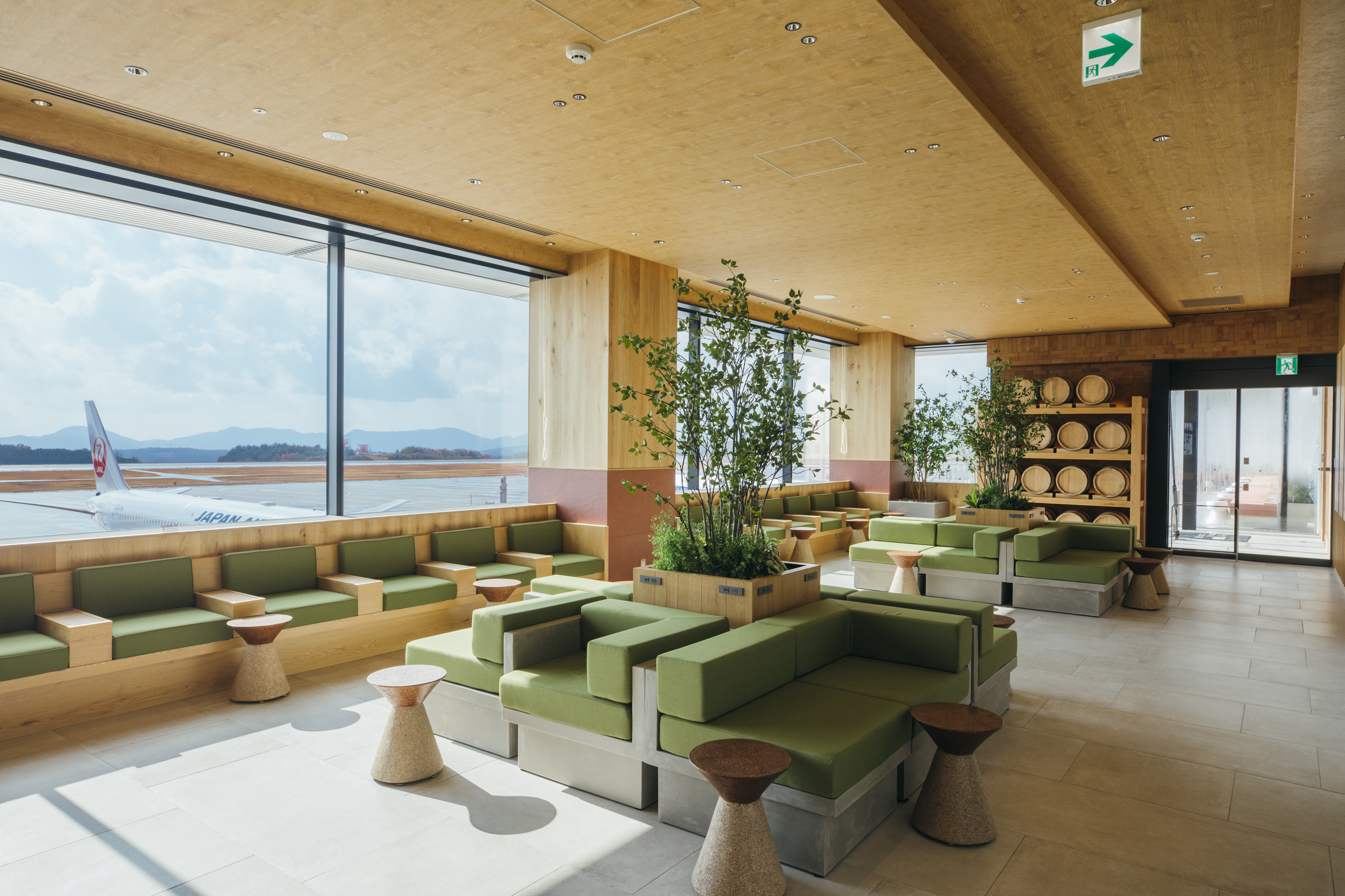 Yamanami Villa business lounge at Hiroshima Airport (HIJ)