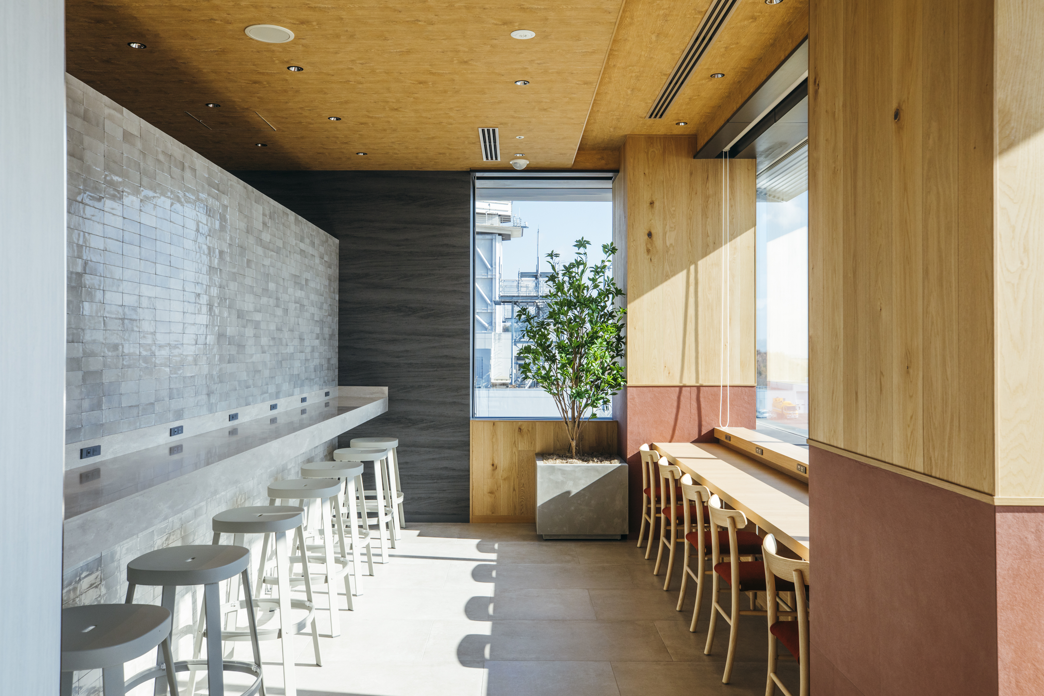 Yamanami Villa business lounge at Hiroshima Airport (HIJ)