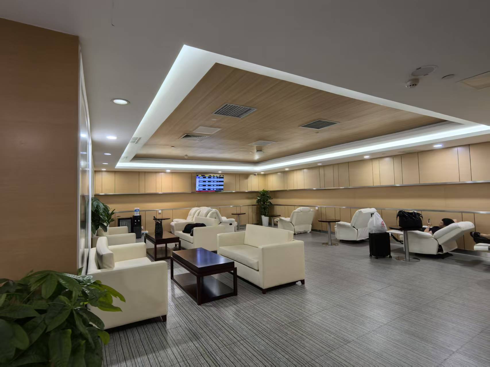 Second class lounge 3 business lounge at Yunlong Airport (LZO)