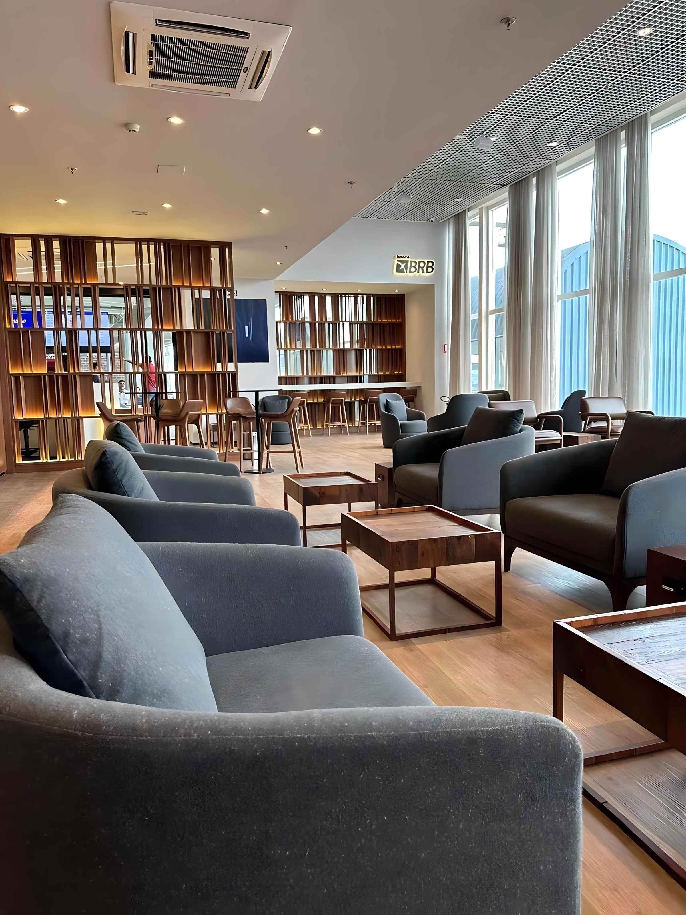 Emerald VIP Lounge - Santa Genoveva business lounge at Santa Genoveva Airport (GYN)