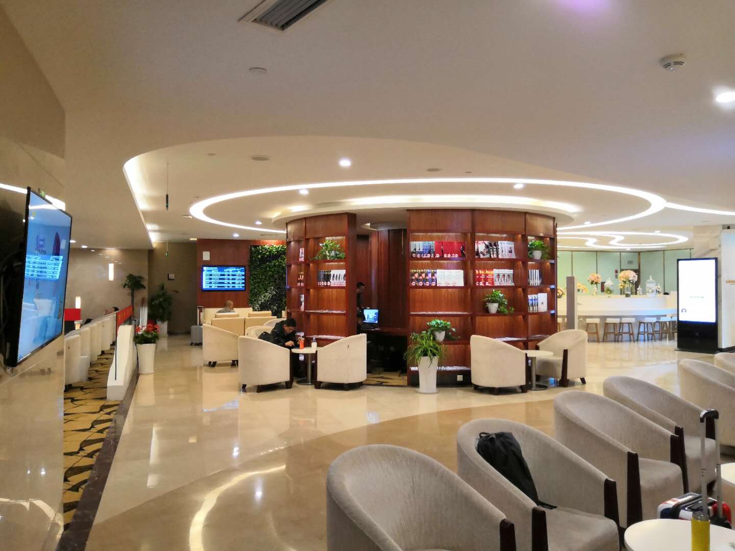 South Airlines Pearl Gold and Silver Card VIP Lounge (T3 Domestic) business lounge at Chongqing Jiangbei International Airport (CKG)